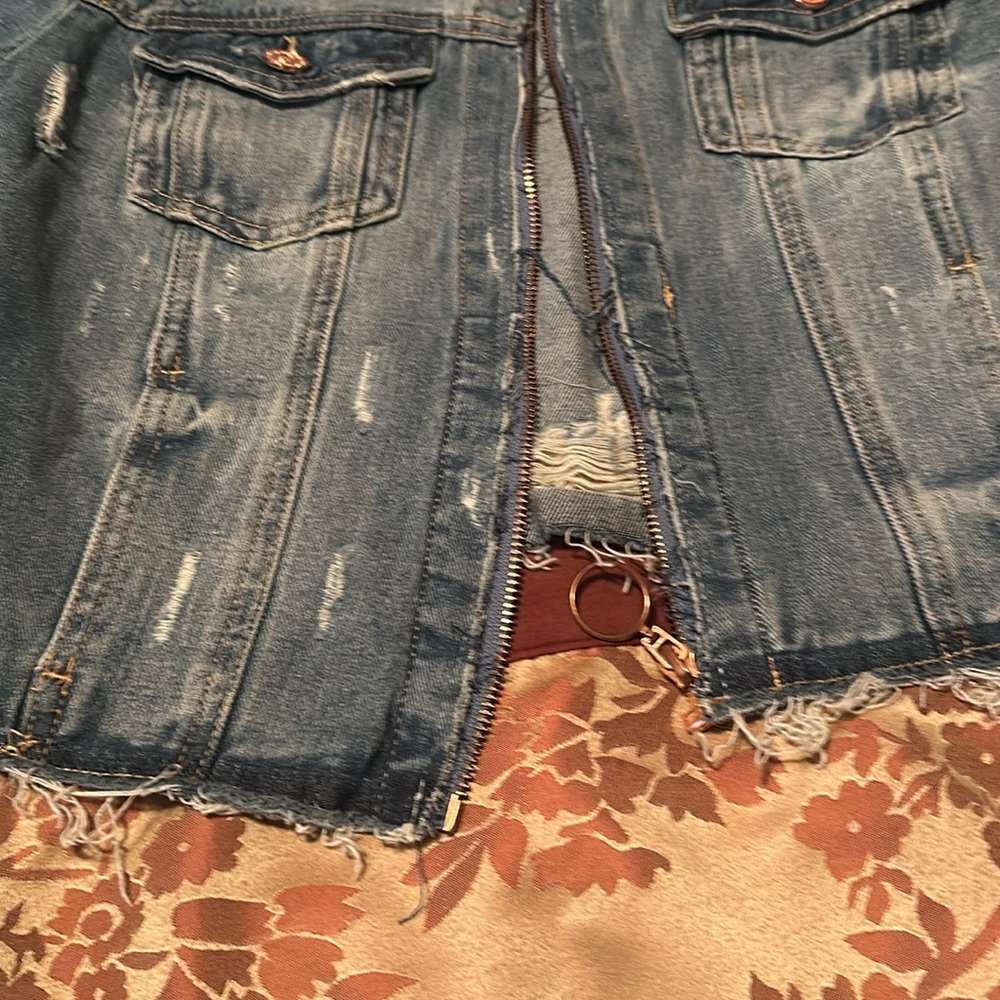 Distressed Denim Jacket - Picture 3 of 5